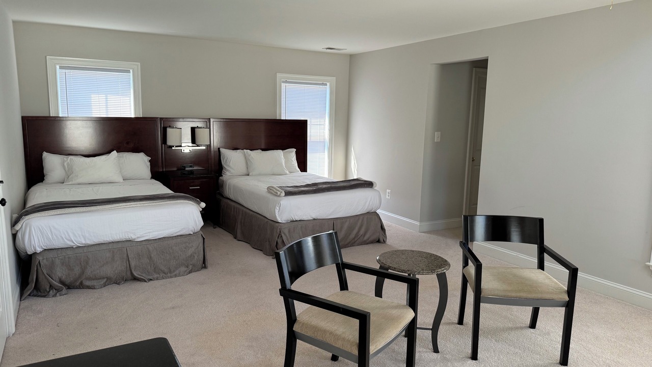 Photo of Bedroom in Baileys Crossroads