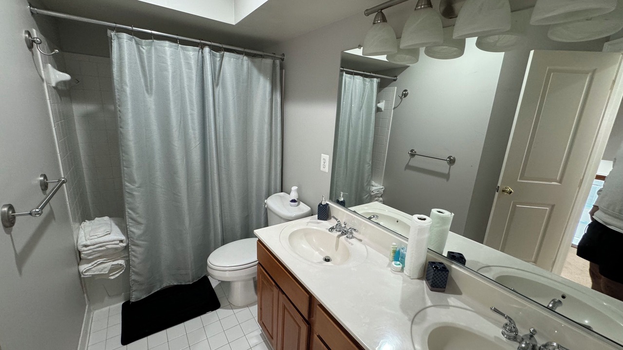 Photo of Bathroom in Baileys Crossroads