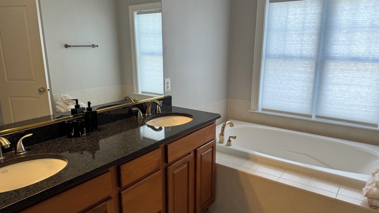 Photo of Bathroom in Baileys Crossroads