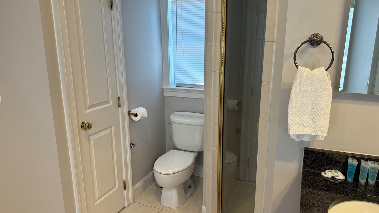 Photo of Bathroom in Baileys Crossroads