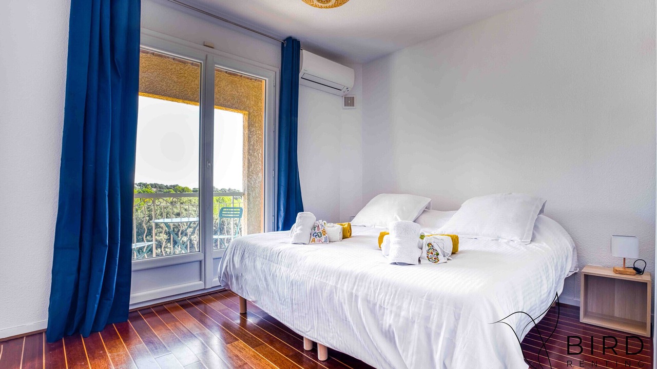 Photo of Bedroom in Biot