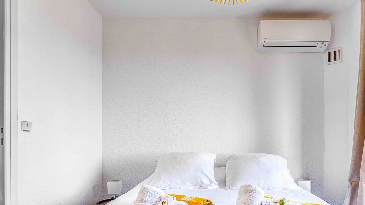 Photo of Bedroom in Biot