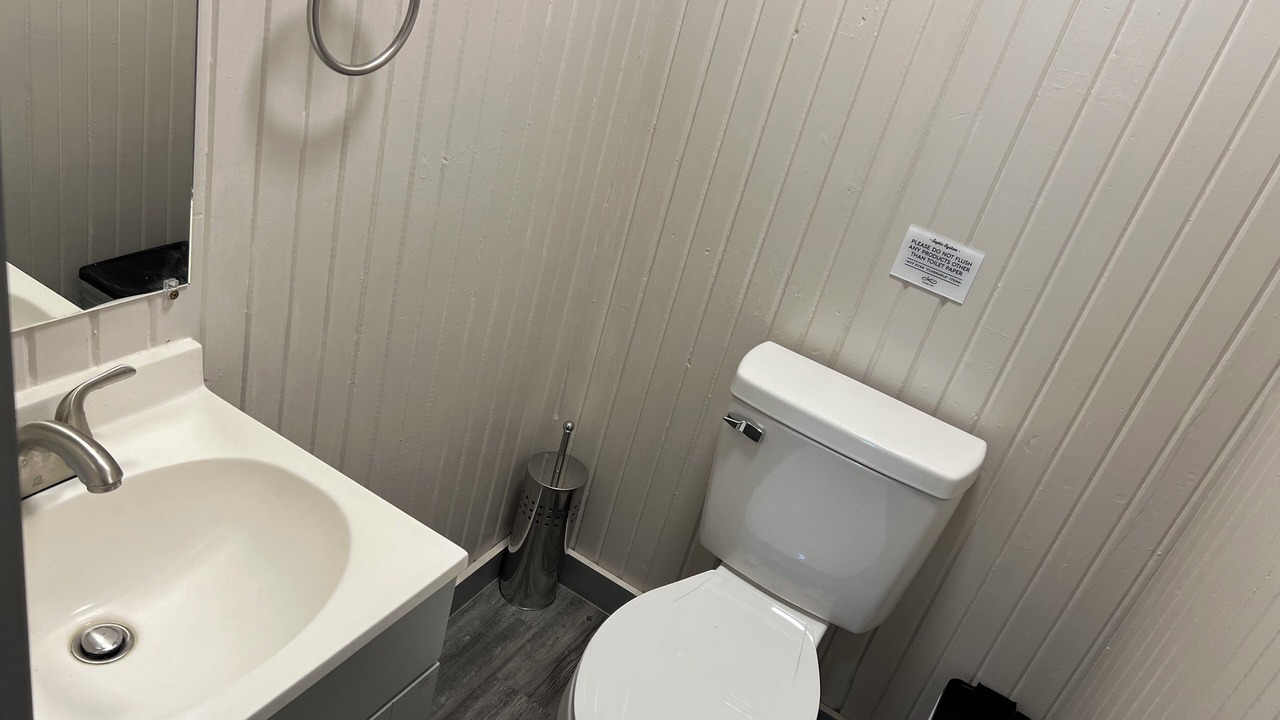 Photo of Bathroom in Gober
