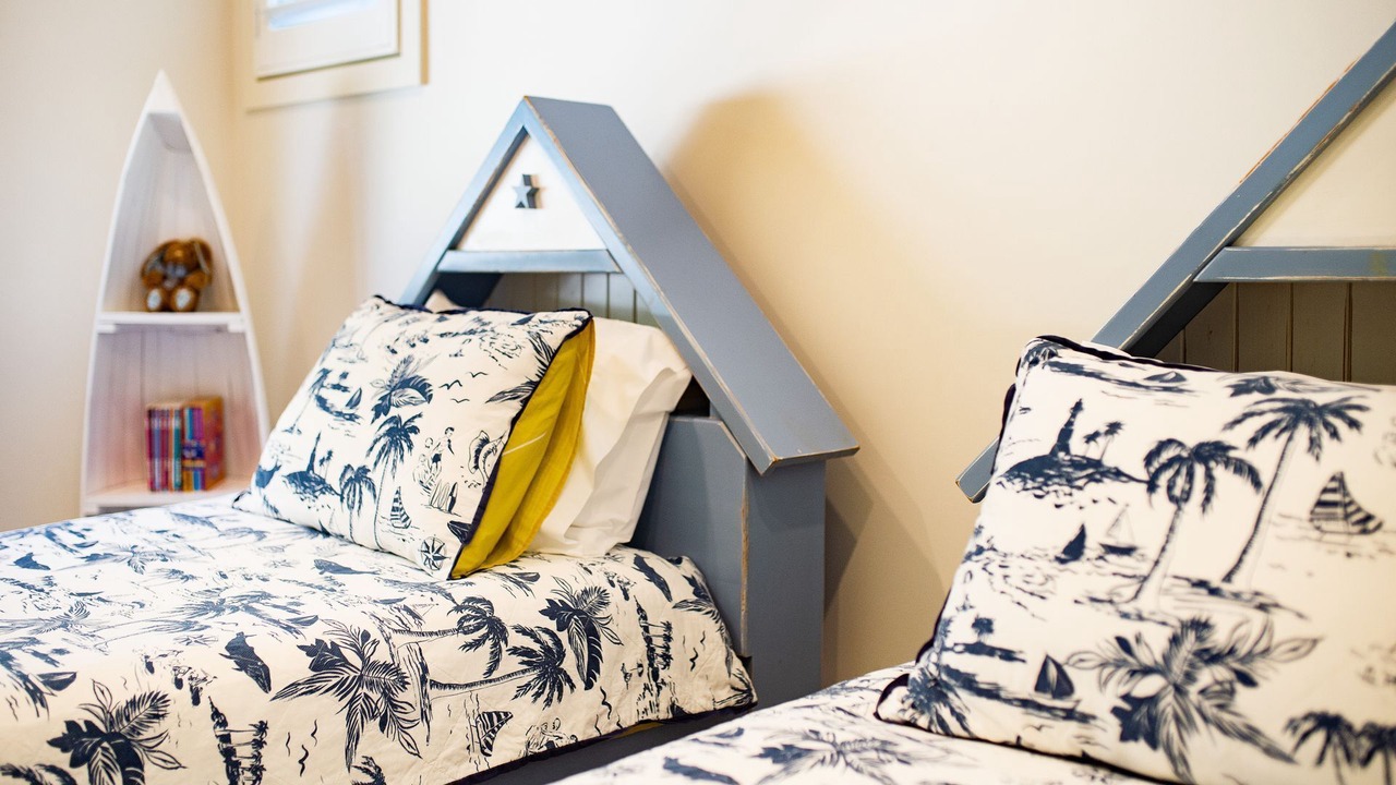 Photo of Bedroom in One Mile