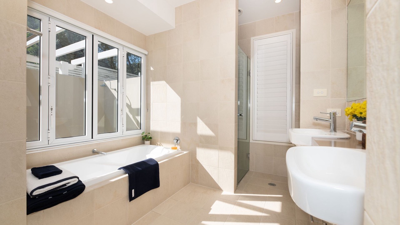 Photo of Bathroom in One Mile