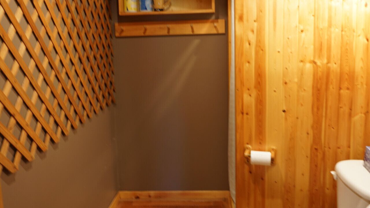 Photo of Bathroom in Dysart et al