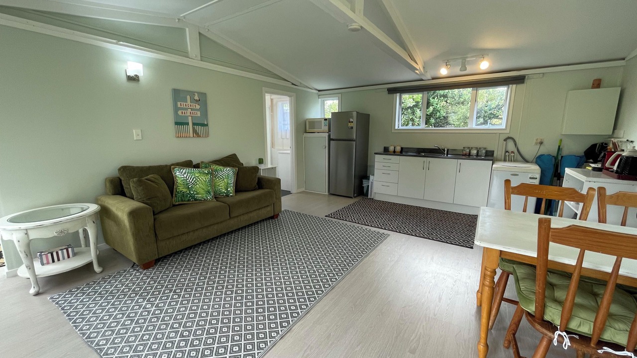 Photo of Livingroom in Pataua