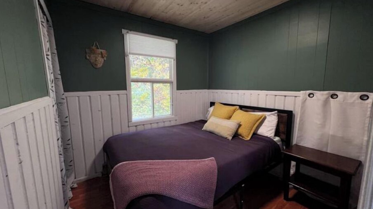 Photo of Bedroom in Mayo
