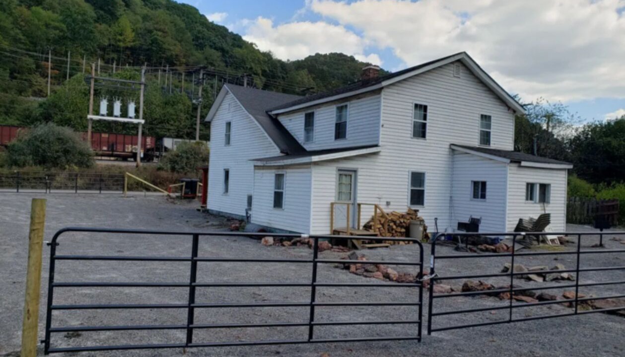 Photo of Outdoor in Eckman