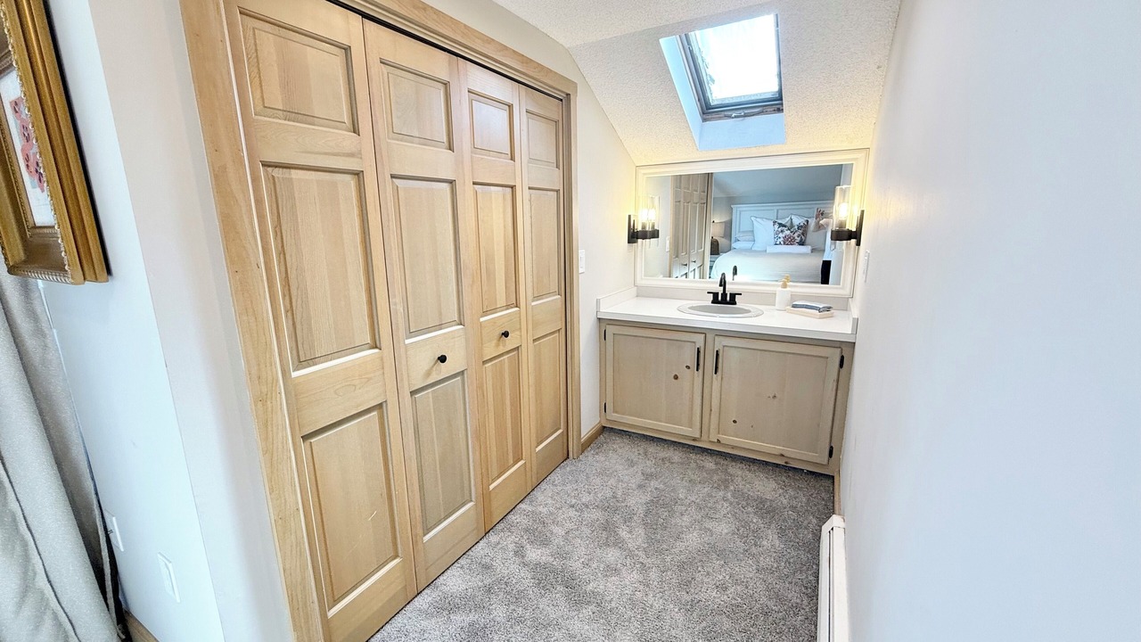 Photo of Bathroom in Fortunes Rocks