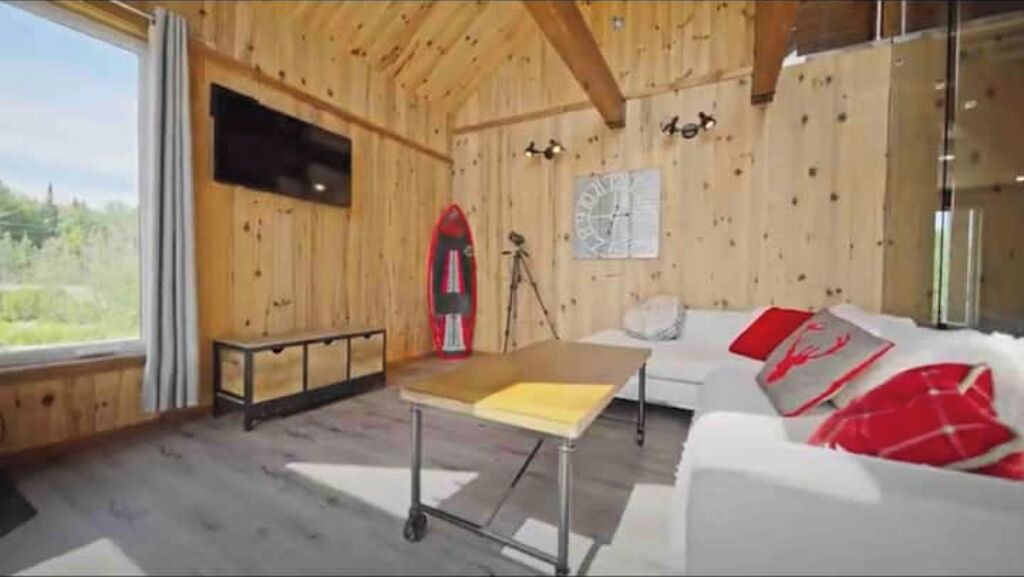 Photo of Livingroom in Riviere-a-Pierre