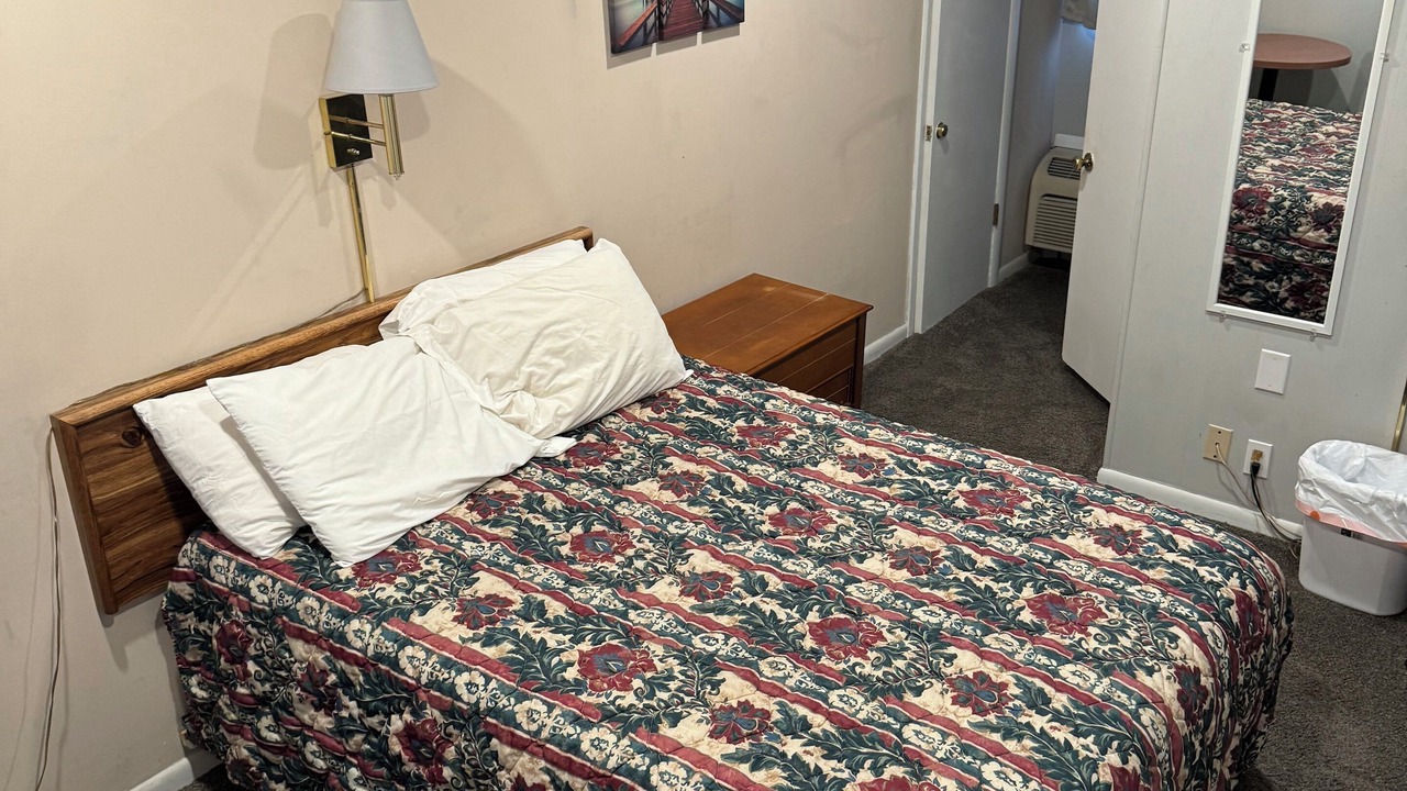 Photo of Bedroom in Downs