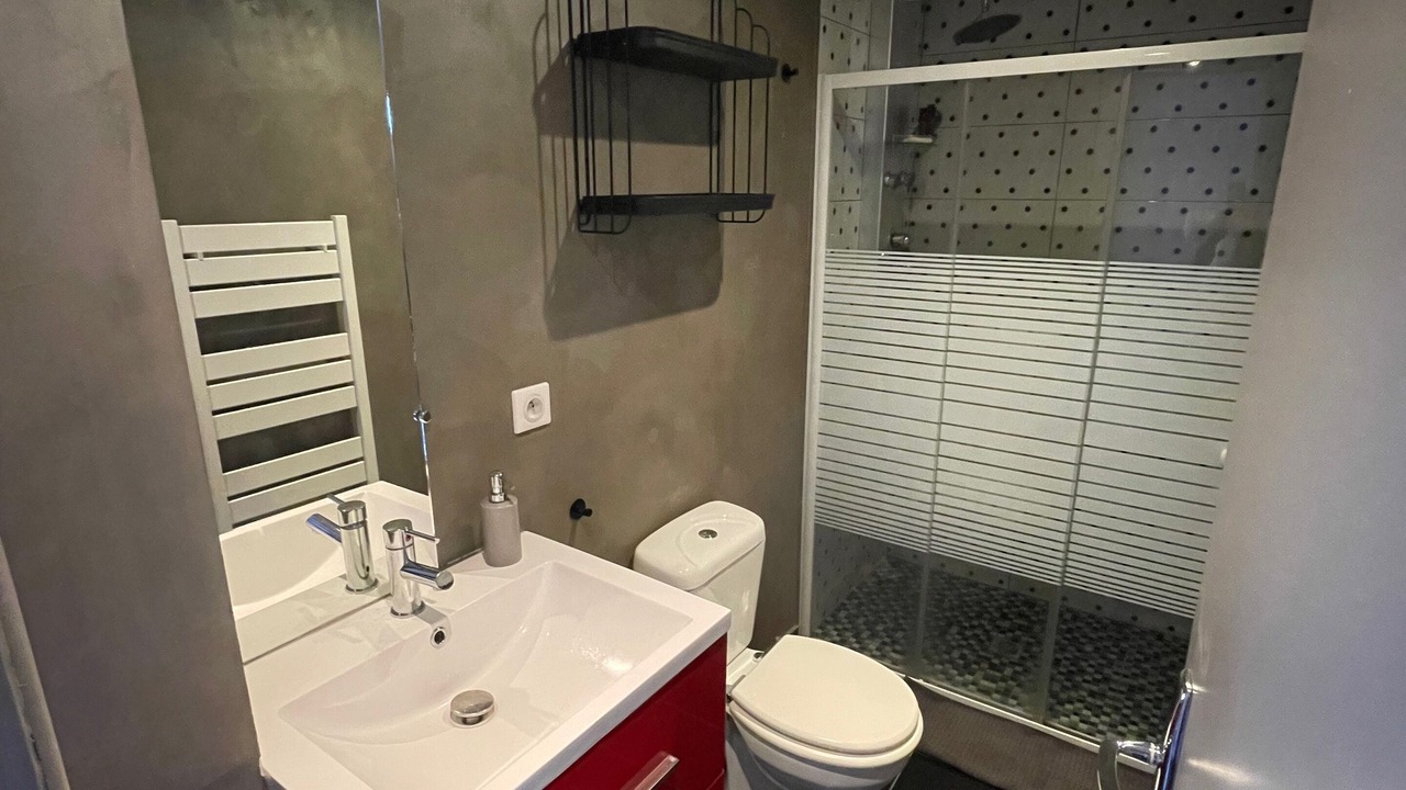 Photo of Bathroom in Mazargues