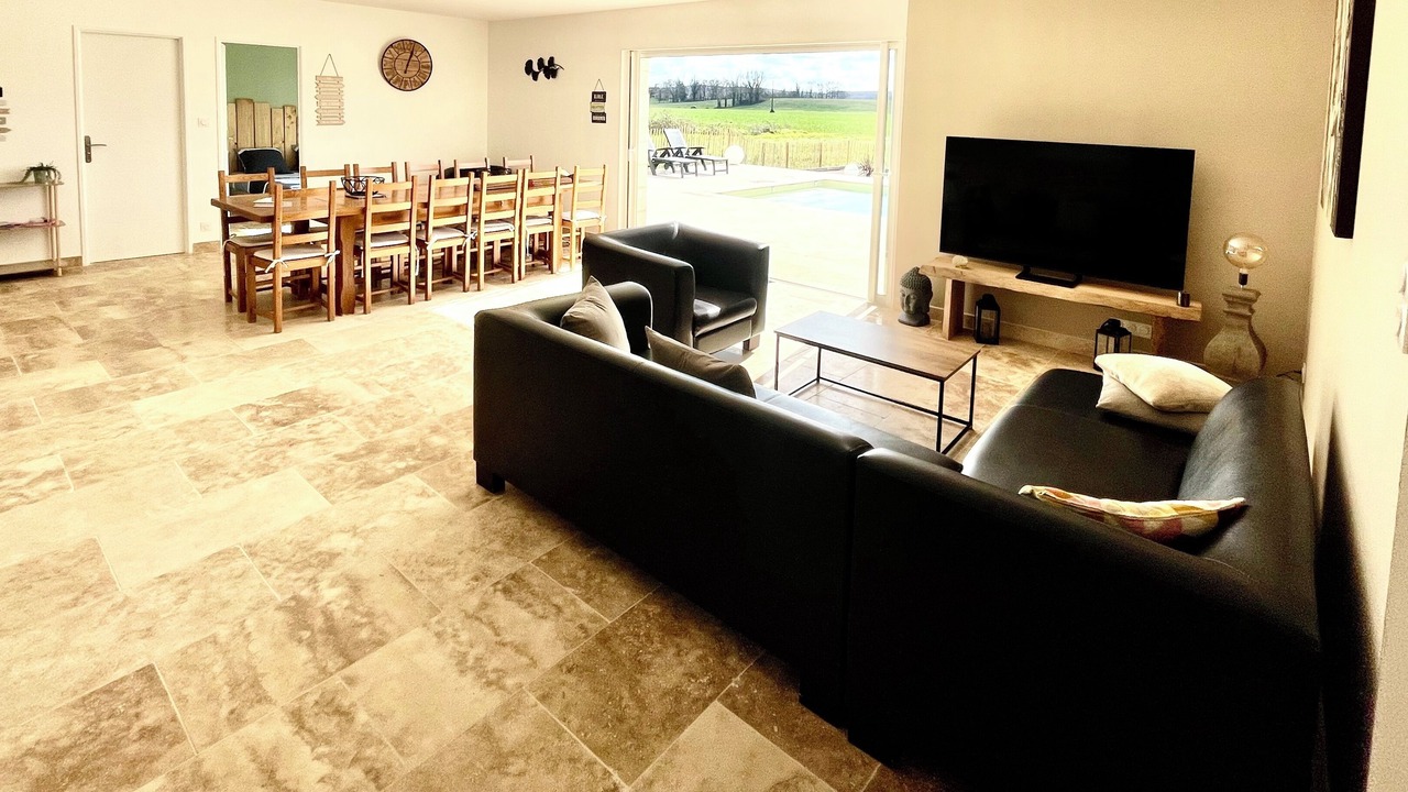 Photo of Livingroom in Cours-de-Pile