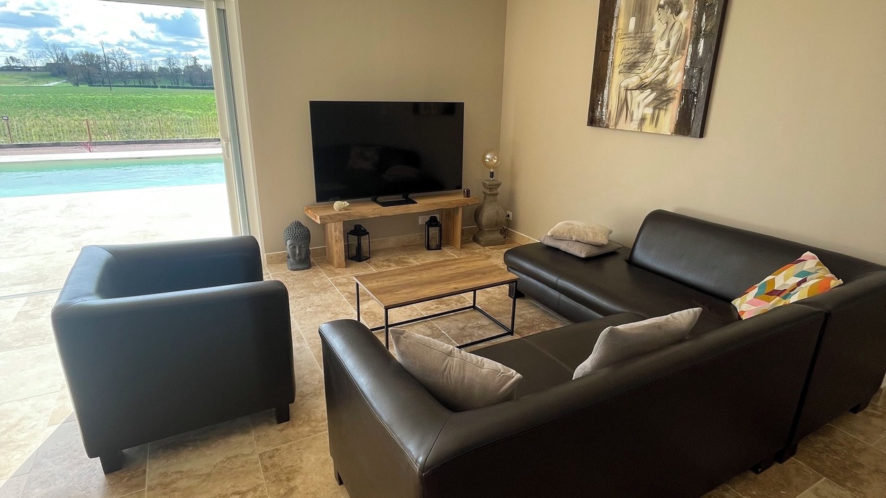 Photo of Livingroom in Cours-de-Pile