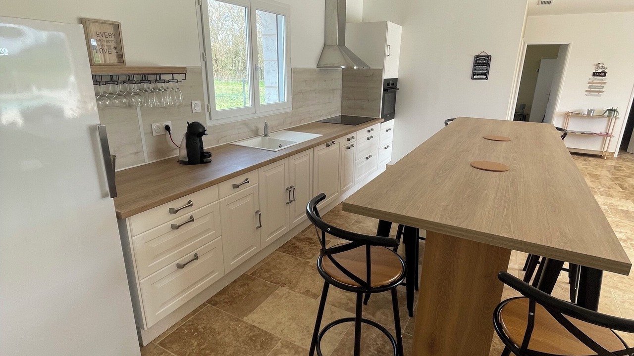 Photo of Kitchen in Cours-de-Pile