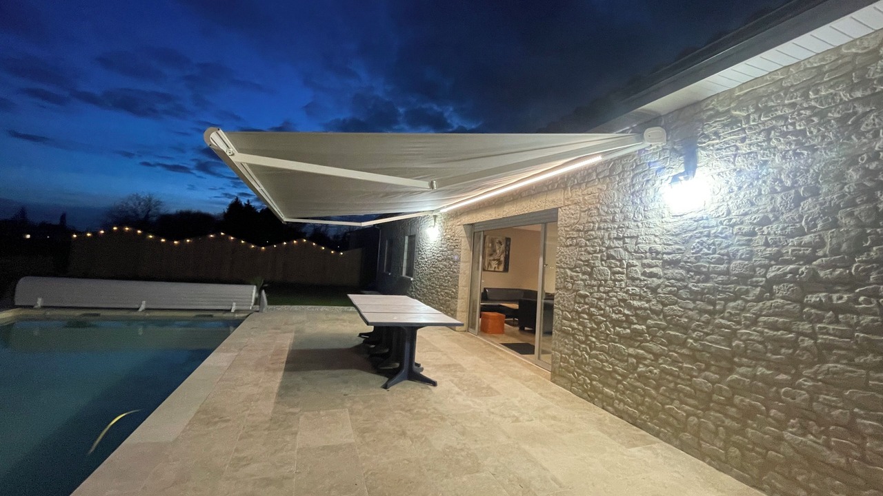 Photo of Outdoor in Cours-de-Pile