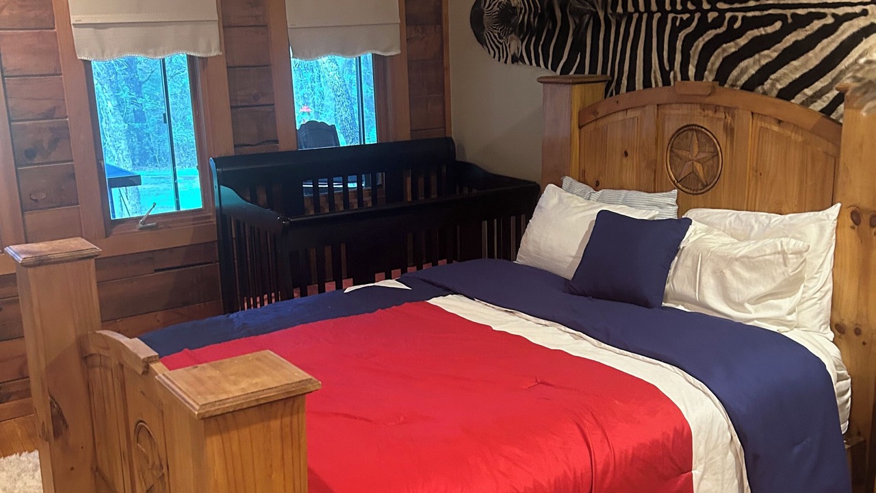 Photo of Bedroom in Forestburg