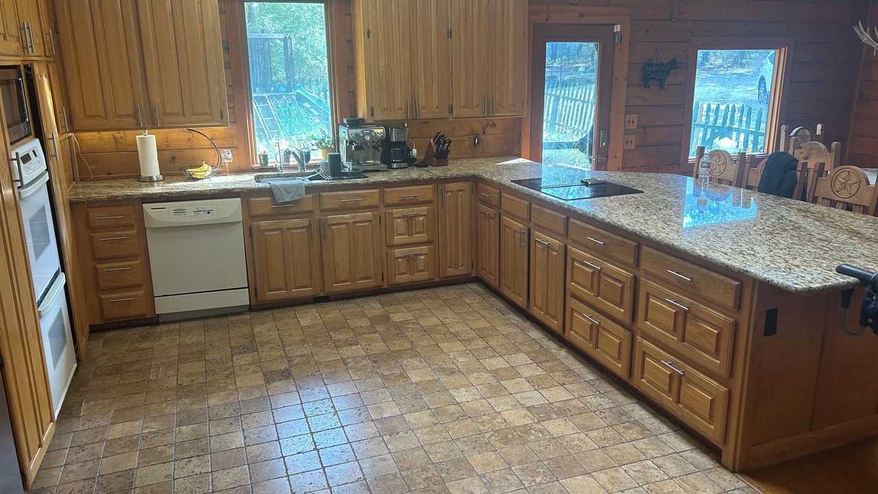 Photo of Kitchen in Forestburg