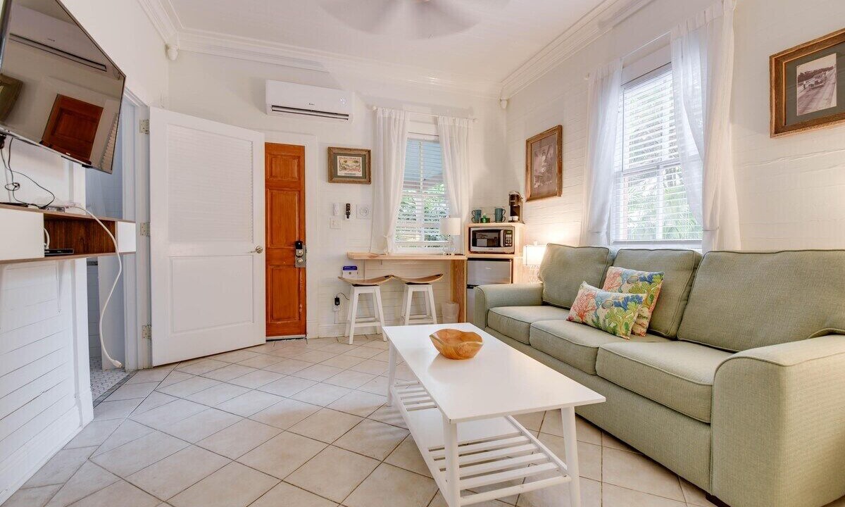 Photo of Livingroom in Historic Seaport