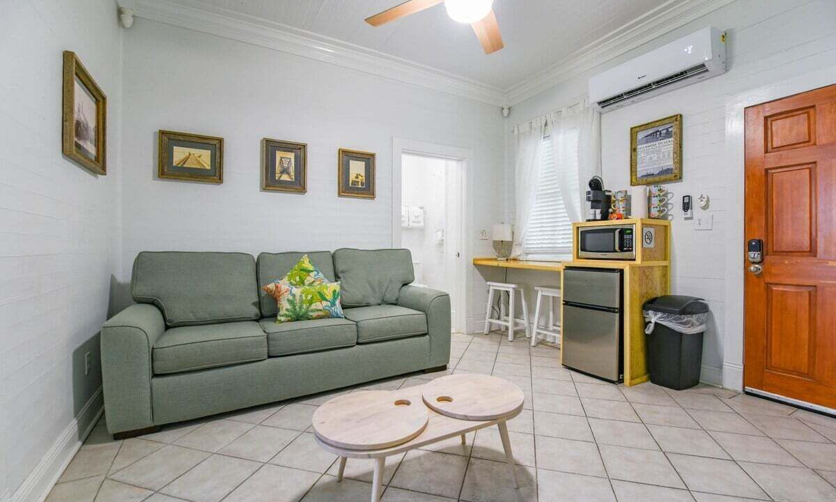 Photo of Livingroom in Historic Seaport