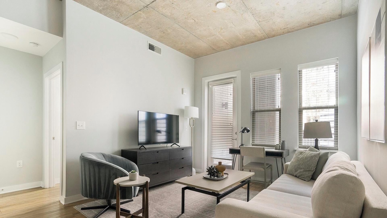 Photo of Livingroom in Downtown