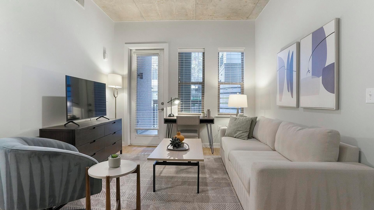 Photo of Livingroom in Downtown