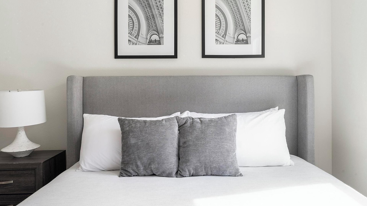 Photo of Bedroom in Manor