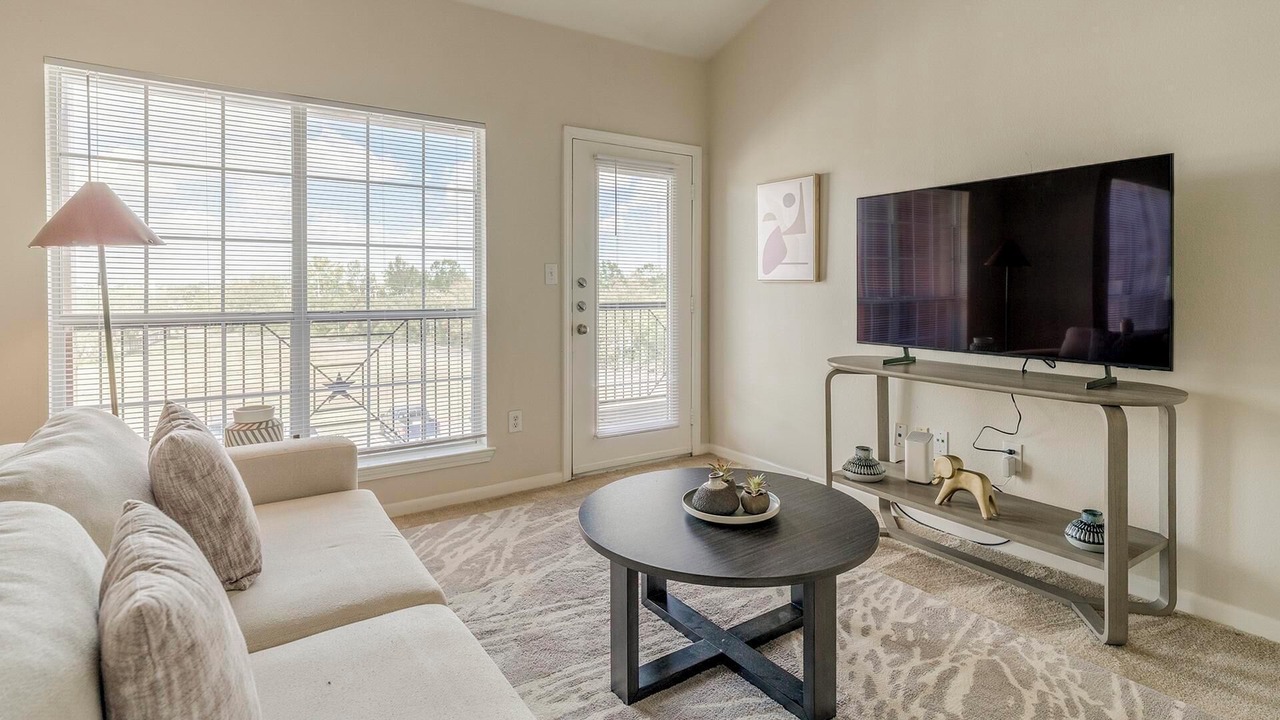 Photo of Livingroom in Southbelt/Ellington
