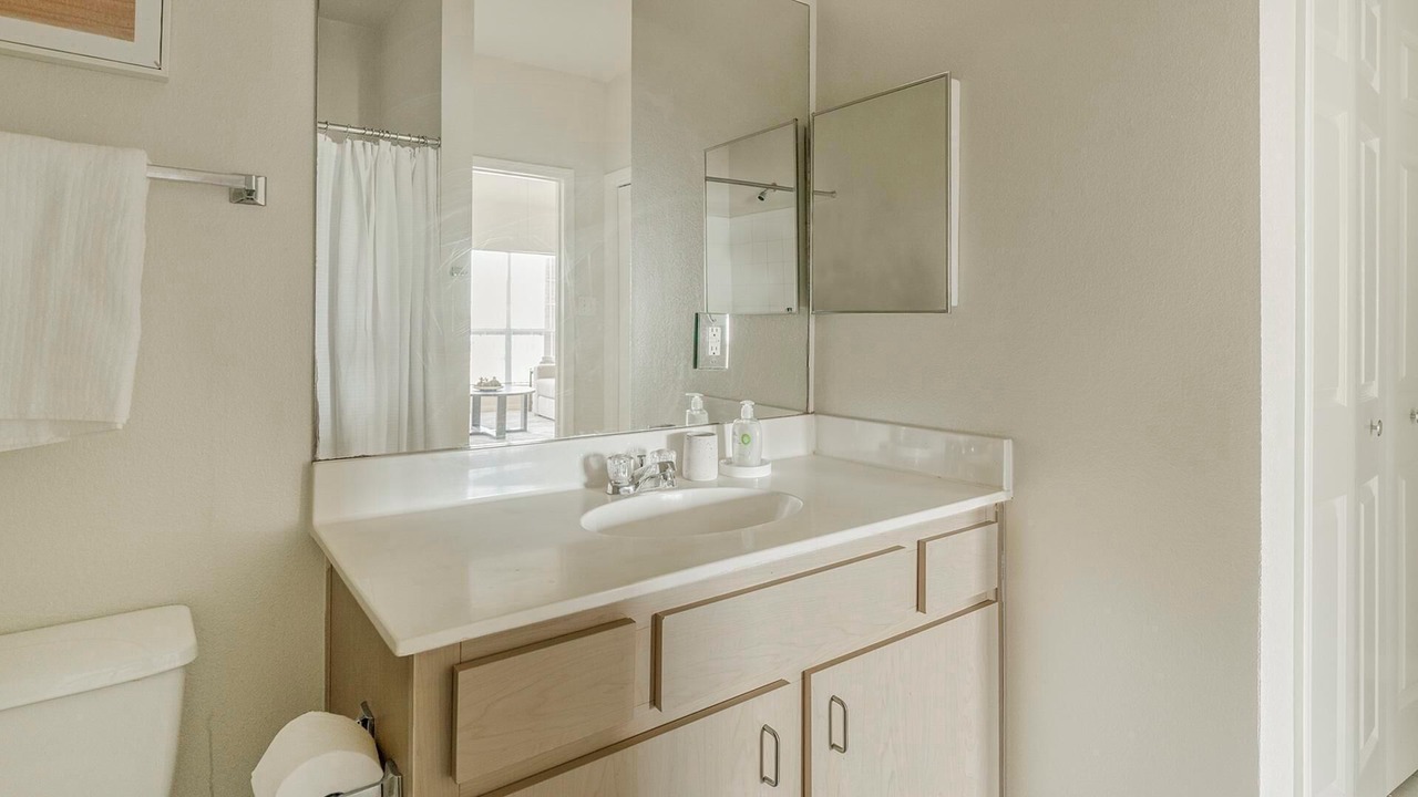 Photo of Bathroom in Southbelt/Ellington