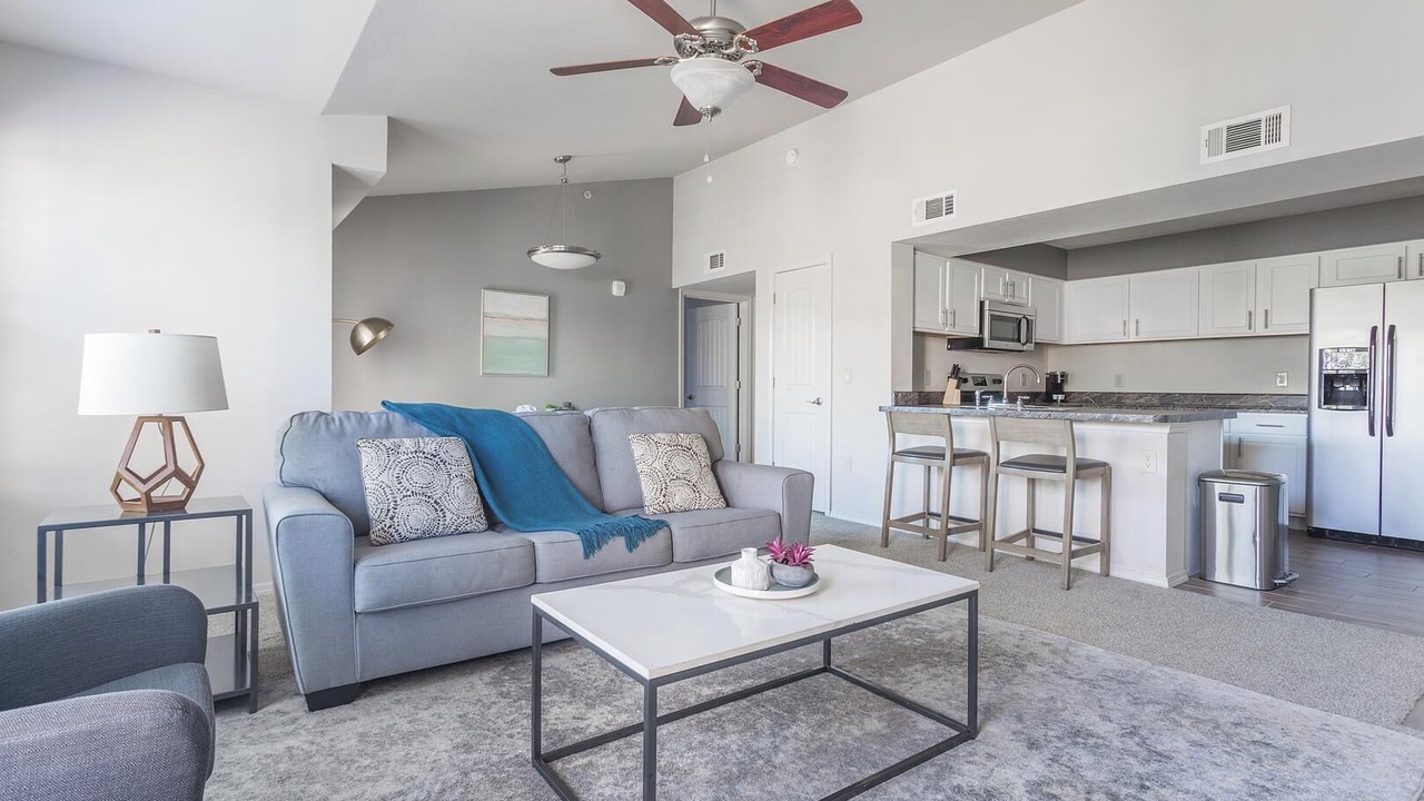 Photo of Livingroom in Broken Arrow