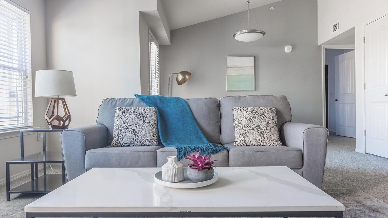 Photo of Livingroom in Broken Arrow