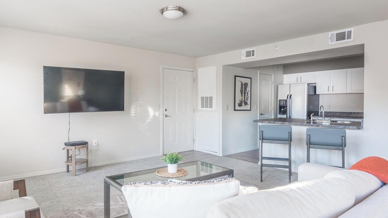 Photo of Livingroom in Broken Arrow