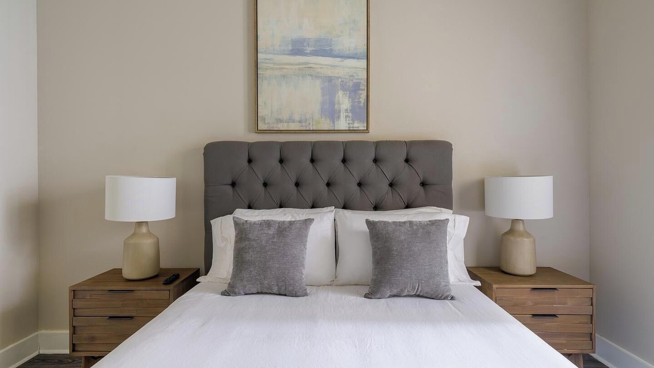 Photo of Bedroom in Nassau Bay