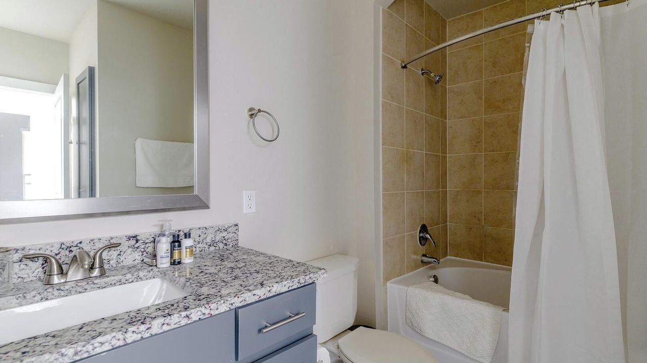 Photo of Bathroom in Nassau Bay