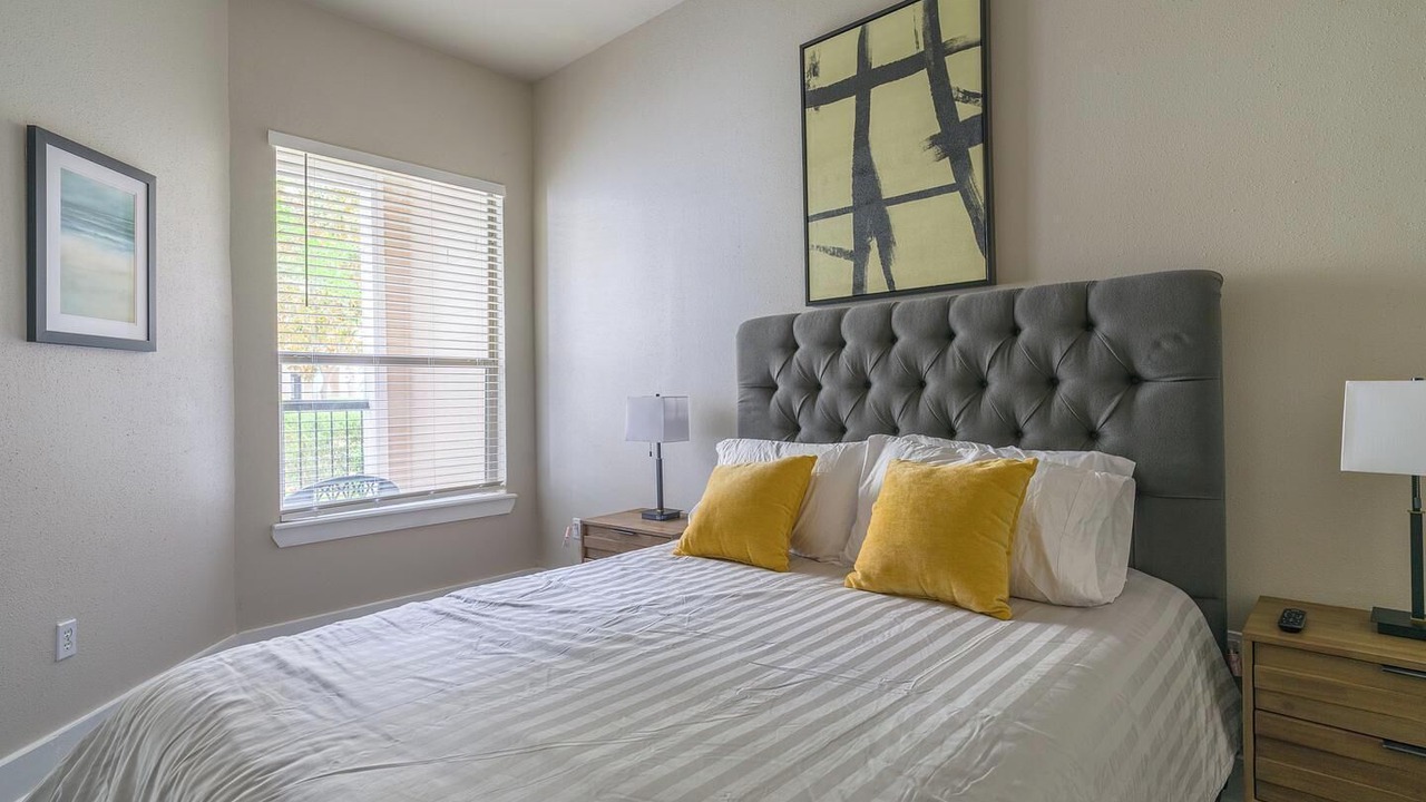 Photo of Bedroom in Nassau Bay