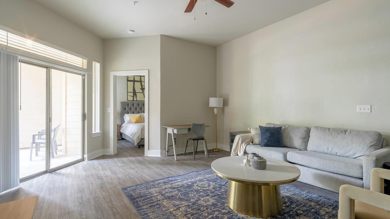Photo of Livingroom in Nassau Bay