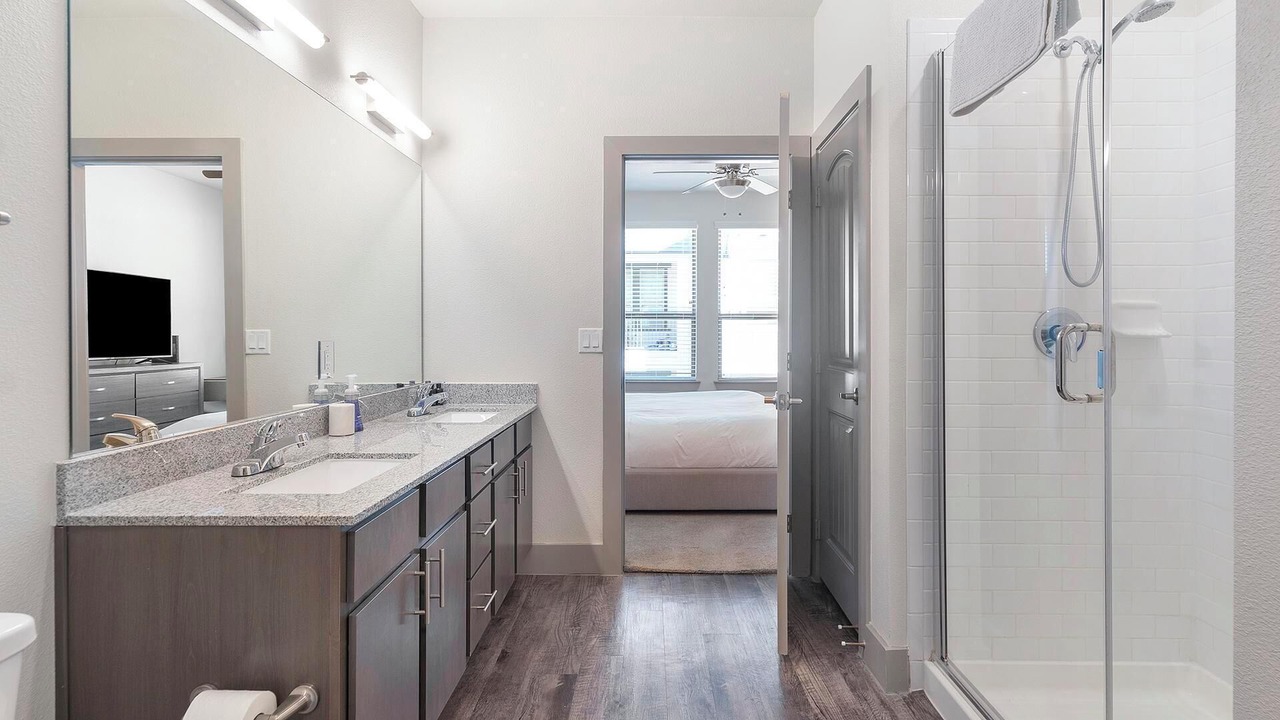 Photo of Bathroom in Manor
