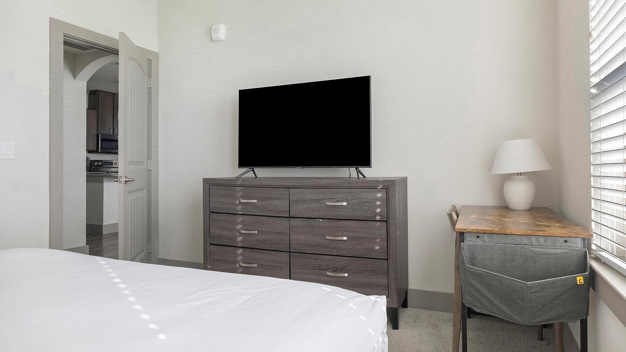 Photo of Bedroom in Manor
