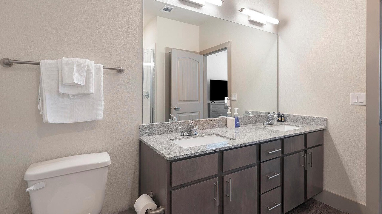 Photo of Bathroom in Manor