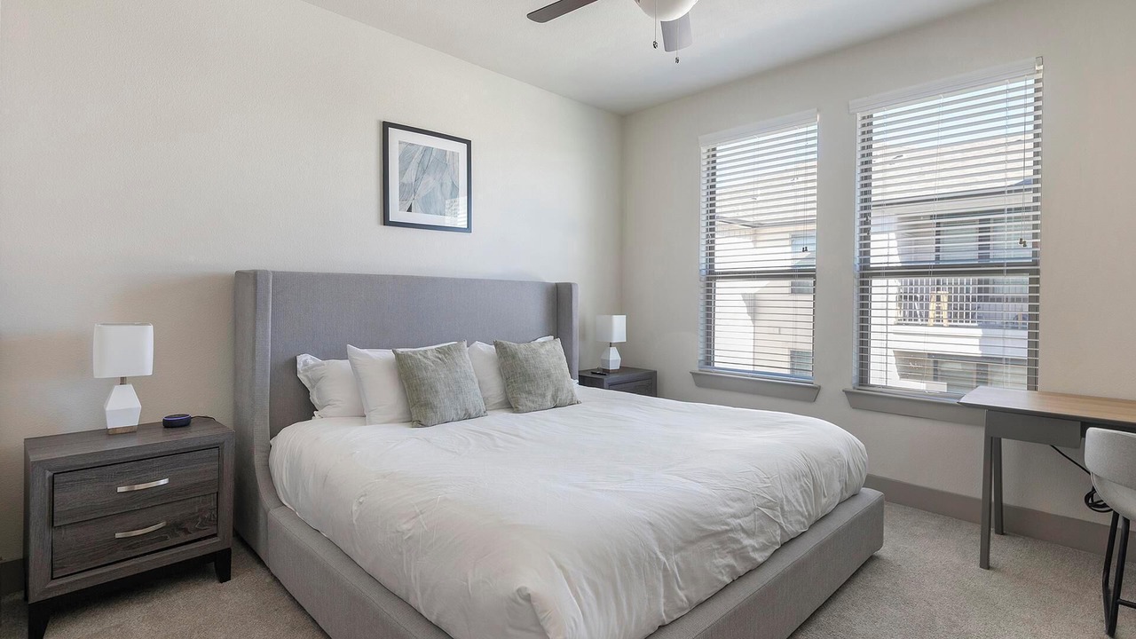 Photo of Bedroom in Manor