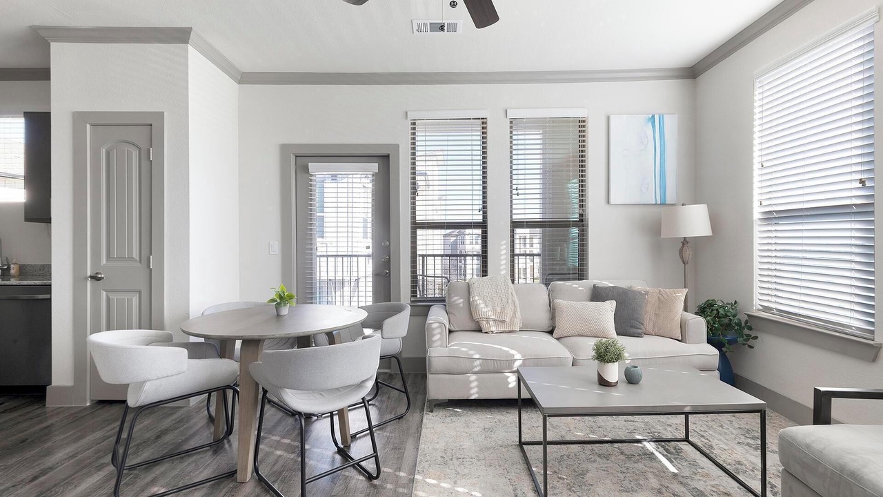 Photo of Livingroom in Manor