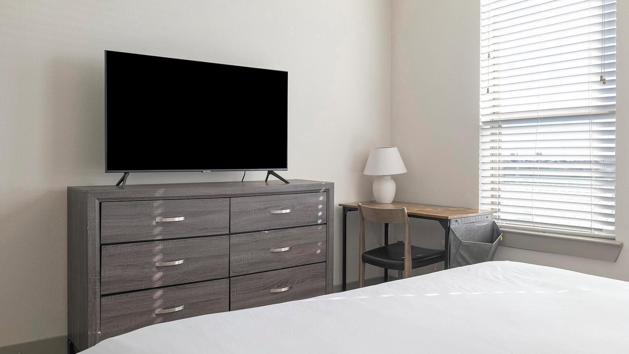 Photo of Bedroom in Manor