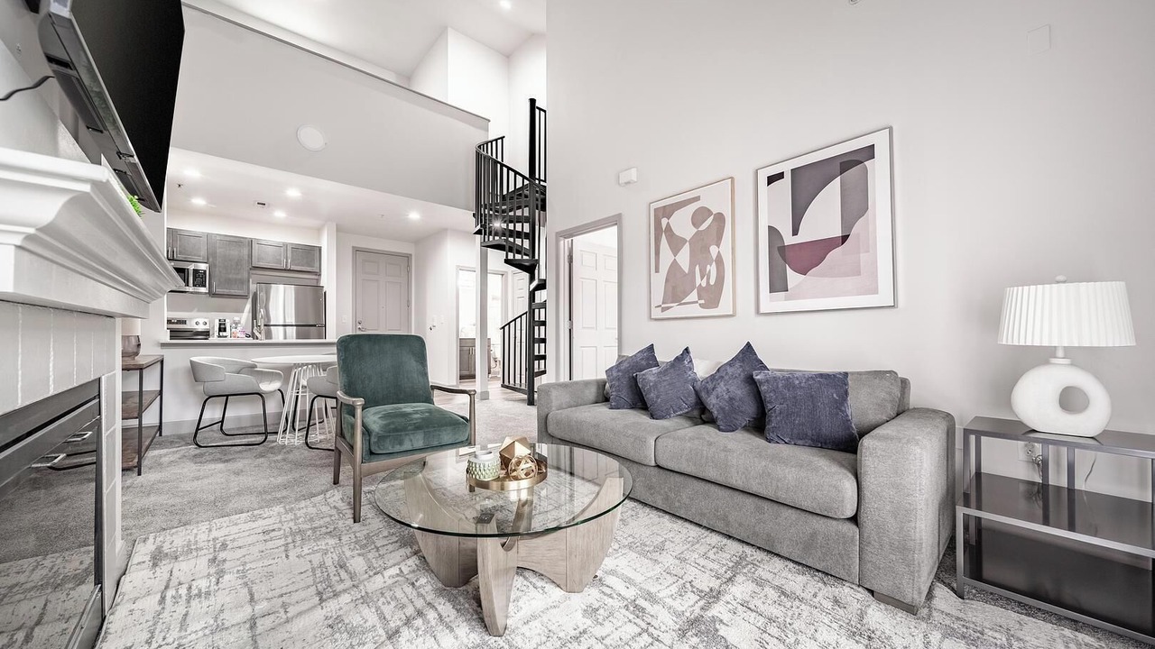 Photo of Livingroom in Corryville