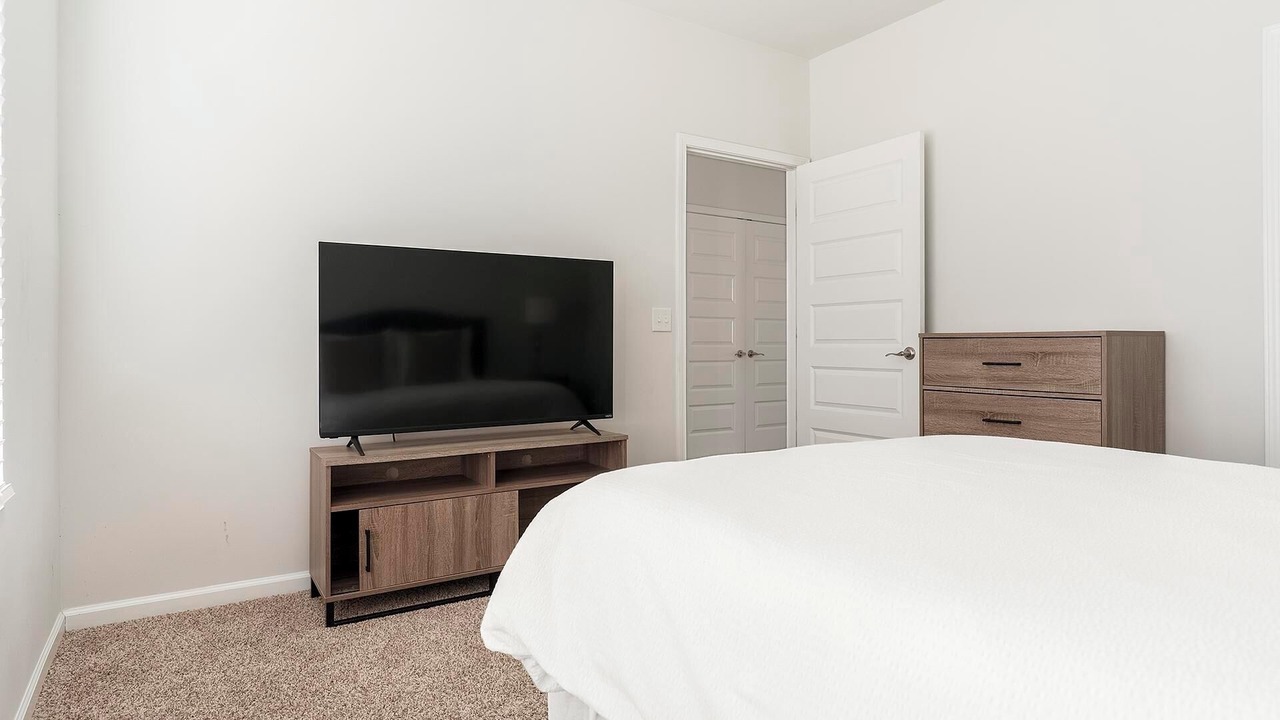 Photo of Bedroom in Bloomingdale