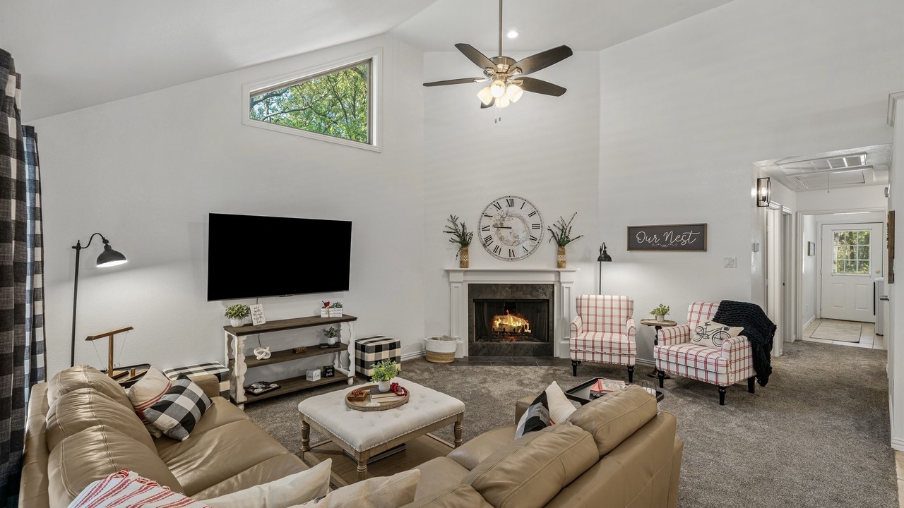 Photo of Livingroom in Wills Point