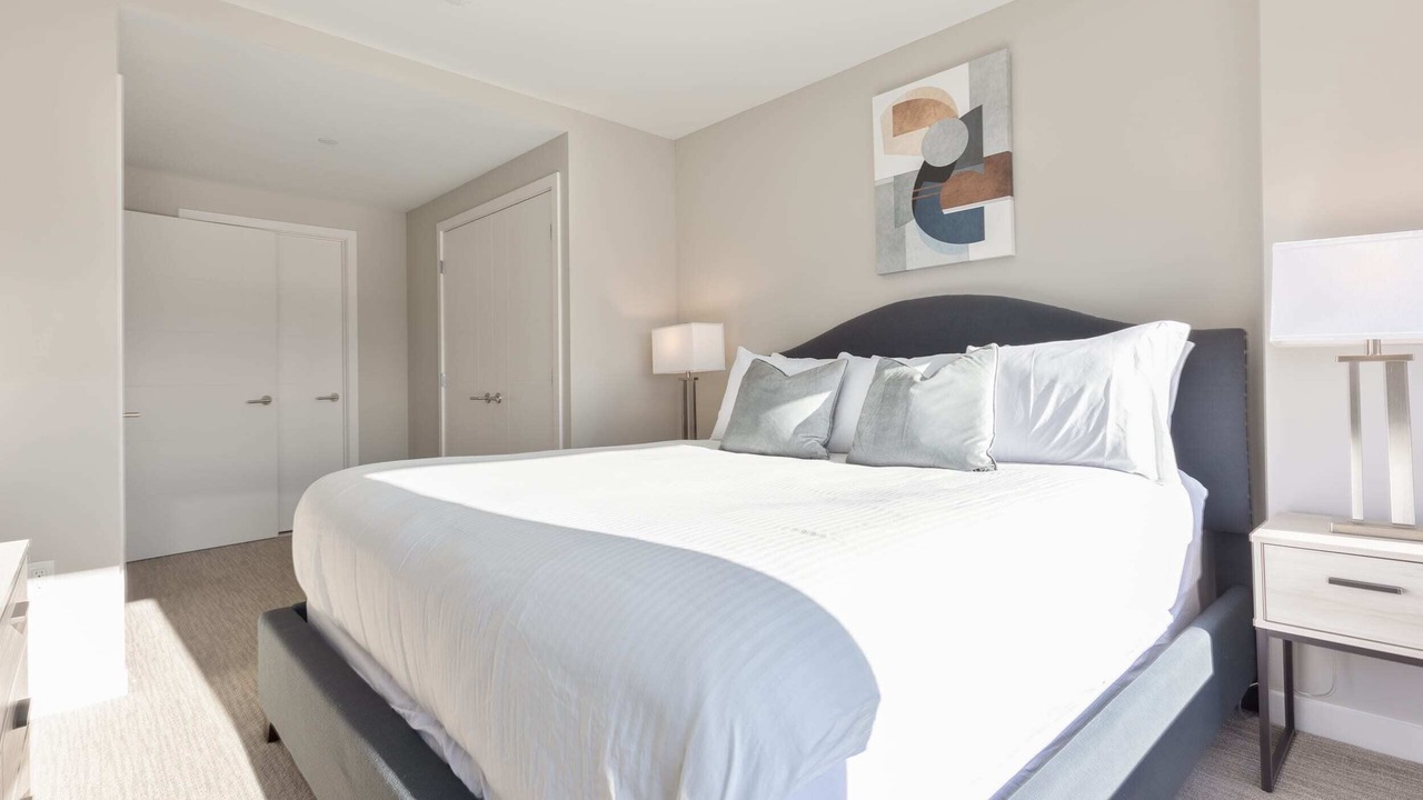 Photo of Bedroom in Seaport District