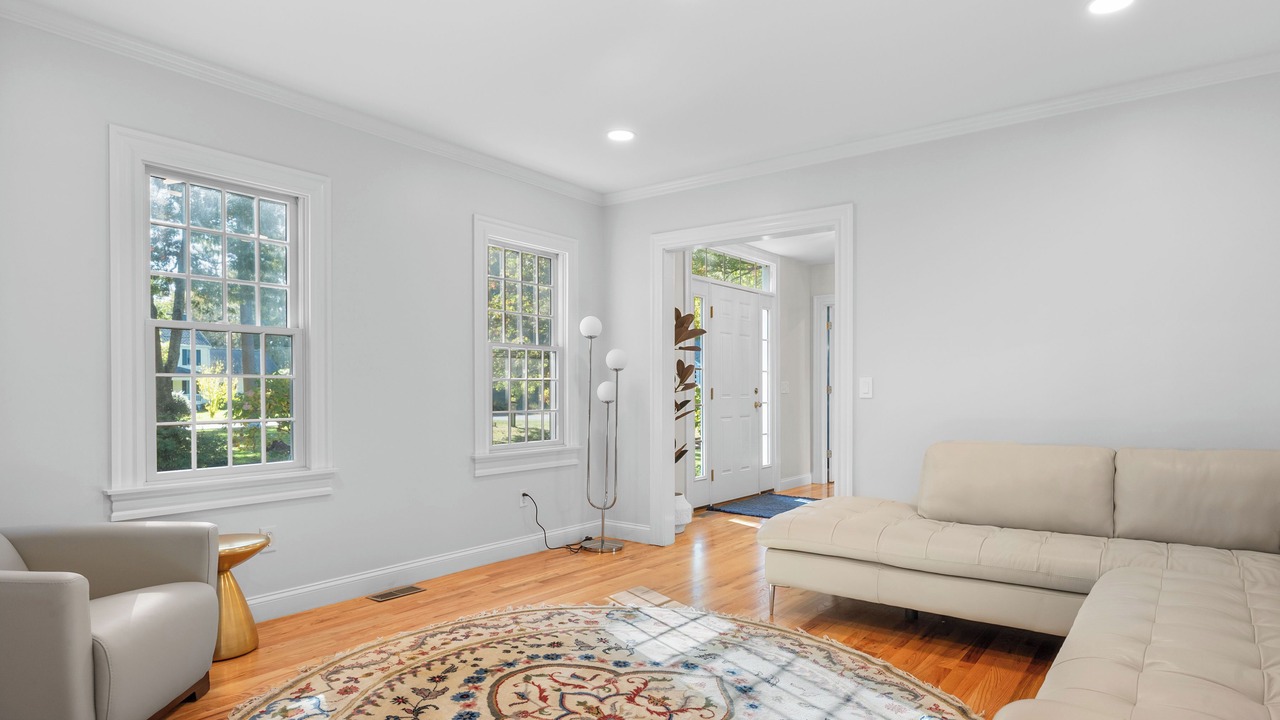 Photo of Livingroom in Forestdale