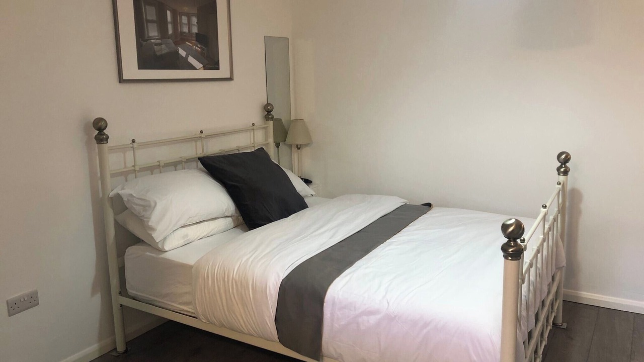 Photo of Others in Leabridge