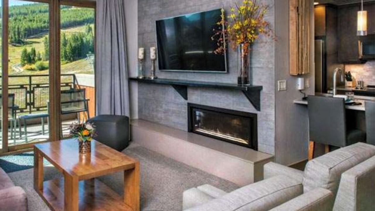 Photo of Livingroom in Flint